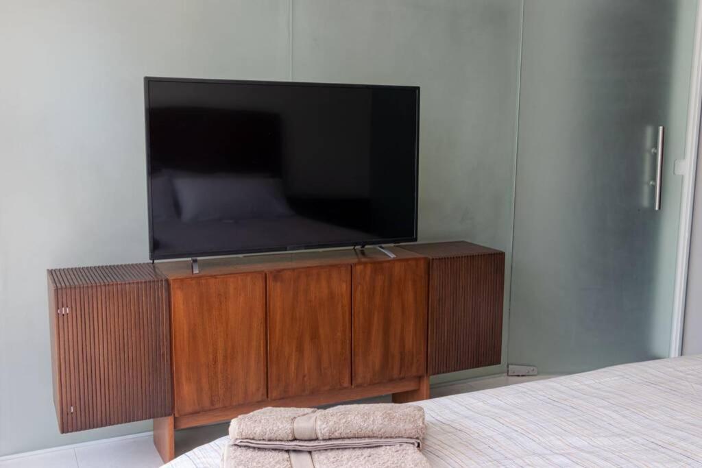 Luxurious Stay At Modern Apartment Санта-Крус-де-ла-Сьерра Экстерьер фото