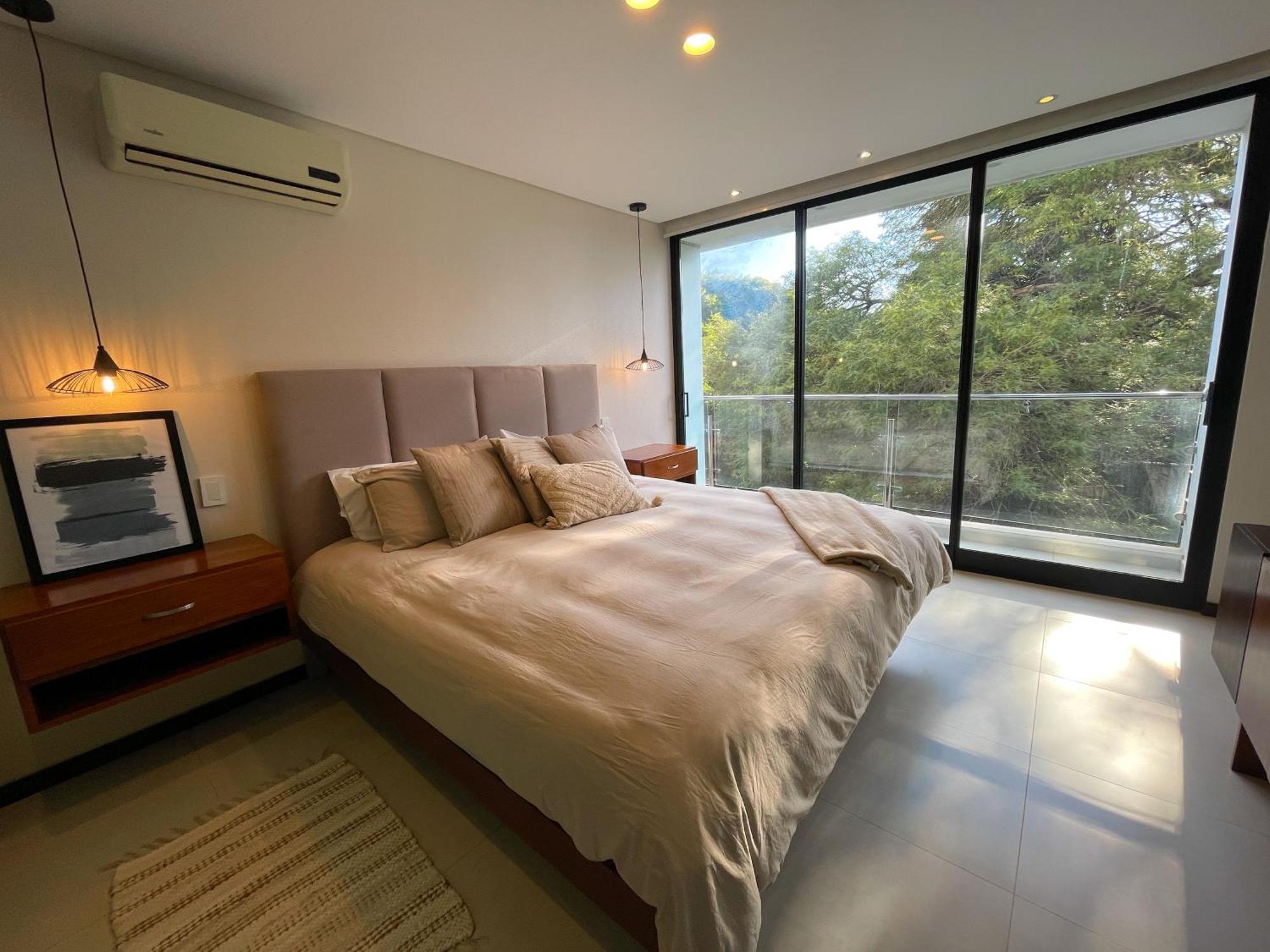 Luxurious Stay At Modern Apartment Санта-Крус-де-ла-Сьерра Экстерьер фото